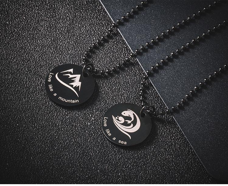 DWX0445-山盟海誓圆牌项链 (16).jpg