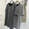 Camiseta de Manga Corta con Cuello Redondo y Bloques de Color de Rayas Blancas y Negras para Mujer, Primavera/Verano 2026, Top Holgado Casual Elegante, Camiseta Básica para Mujer