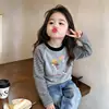 Camiseta de Manga Larga Raglán Estilo Coreano Chic de Dibujos Animados para Niñas Otoño para Niños Medianos y Mayores Capa Base Versátil Casual Parte Superior de Forro Polar Térmico Moderna