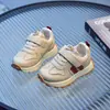 Venta al por mayor Otoño Niños Bebé Niño Pequeño Zapatos Nueva Superficie de Cuero Zapatos de Argán Niñas Zapatos Blancos Niños Pequeños Zapatos Deportivos Suela Suave