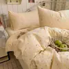 2026 Nuevo Juego de Cuatro Piezas Estudiante Dormitorio Individual Habitación Lavable Lavable a Máquina Suave Cómodo Simple Estilo Ins