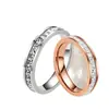 Anillo de acero de titanio para mujer, nicho de alta gama, lujo ligero, no se decolora, diseño de personalidad, estilo Ins, diamante, joyería de acero inoxidable, venta al por mayor