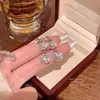 Pendientes de aguja de plata S925 con circonitas brillantes y exquisitas para mujer, ligeros, lujosos y elegantes, de alta gama, populares entre las celebridades de Internet, que combinan con todo.