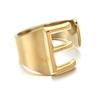 Anillo de acero inoxidable con 26 letras de estilo europeo y americano, con red japonesa y coreana roja y un toque de alta gama, anillo abierto creativo retro personalizado.