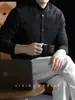 Contiene Lana y Seda de Morera Camiseta de Manga Larga de Cuello Alto para Hombre, Versátil Camiseta Base para el Viaje de Otoño