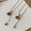 Collar con Colgante de Florero de Resina Maillard para Mujer, Lujo Ligero, Sensación de Alta Gama, Artículo Popular Otoño/Invierno, Cadena para Suéter, Collar de Diseño de Nicho