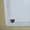 Estilo celebridade da internet acessórios simples de gatinho tom de prata atacado feito à mão DIY grampos de cabelo de cola de creme estilo menina bolsa Crocs