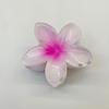 Oufelai Grampo de Cabelo Flor de Plumeria Cruzado Europeu e Americano Grampo Lateral Penteado para Trás do Cabelo Presilha de Tubarão Acessório de Cabelo Que Não Danifica o Cabelo