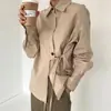 Camisa chique coreana de outono, simples e única, com amarração, na cor damasco claro, tamanho único, ombro a ombro cáqui, direto da fábrica, alta elasticidade
