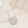 Venta Directa de Fábrica Collar de Acero Inoxidable con Colgante Redondo, Collar de Moda Versátil de Lujo Ligero para Hombres y Mujeres, Collar Grabado, Joyería de Cadena para Clavícula