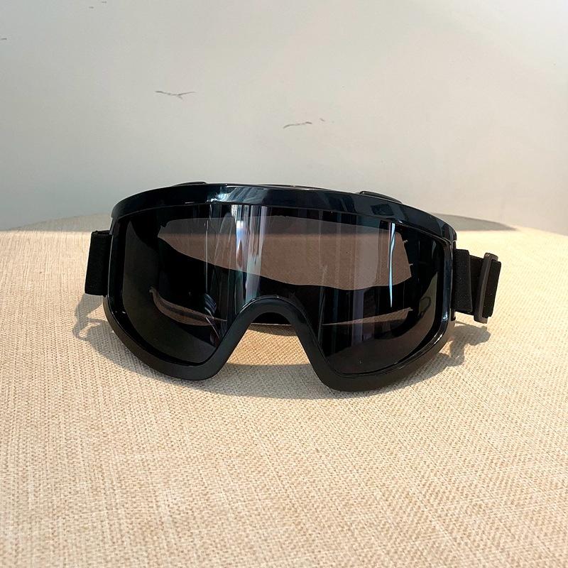 滑雪镜-实拍黑框黑灰片.jpg
