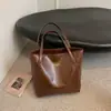 Bolsa Transfronteiriça de Luxo de Grande Capacidade Feminina 2026 Nova Outono/Inverno Bolsa de Ombro Único Design de Nicho Bolsa de Mão para o Trabalho