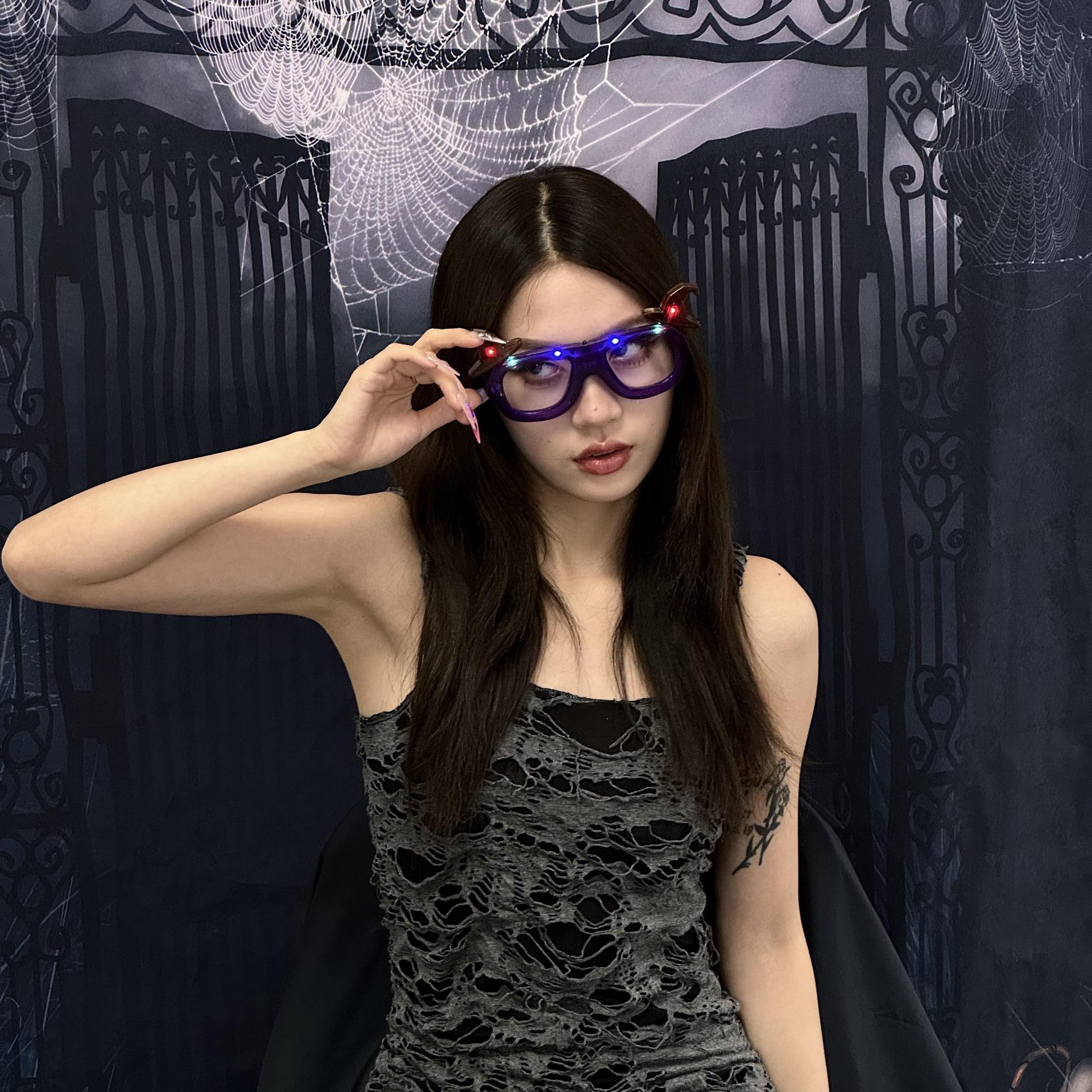 发光骷髅头眼镜