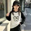 Camiseta de algodão puro de manga comprida para meninas para primavera e outono, estilo coreano infantil de desenho animado, nova chegada, top estiloso, camada base casual
