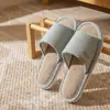Chinelos de Linho Masculino 2026 Novo Estilo Interno Casa Silencioso Absorvente de Suor Antiderrapante Resistente a Odores Tecido de Algodão e Linho Chinelos Masculinos Quatro Estações