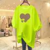 Nova T-shirt Branca Pura de Comprimento Médio para Verão 2023 Feminina Tamanho Grande Solta Modeladora Estampada Amor Xadrez Manga Curta Top