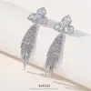 Brincos de Corrente Longa com Garras Exageradas Elegantes de Prata S925 com Strass para Mulheres Brincos com Franjas de Diamante Colorido Europeus e Americanos Brincos da Moda