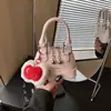 Bolso Único de Lunares 2026 Primavera Nuevo Elegante Bolso Concha Moderno Cruzado Bolso para Labiales para Salir