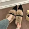 Zapatos de algodón con tacón alto y una sola tira, estilo retro, zapatos de algodón esponjosos y de felpa para mujer, estilo coreano, cálidos, 2026, forrados de felpa, invierno, detalle de hebilla, estilo old-money
