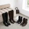Aumento de Altura Oculto de 5CM~Botas Altas Hasta la Rodilla Mujer Primavera/Otoño 2026 Nuevas Botas de Caballero Ajustadas con Cuello en V Punta Fina Tacón Grueso