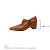 Zapatos retro Mary Jane cuadrados para mujer con aumento interno de altura, nuevo estilo 2026, planos versátiles de punta fina para commuting que son cómodos de llevar