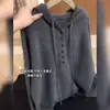 Suéter estiloso e único de tricô de cashmere, com capuz, cor sólida, para vestir por cima, perfeito para o outono/inverno de 2026, peça versátil de manga longa que cria um efeito emagrecedor para mulheres