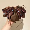 Grampo de Garra para Rabo de Cavalo com Laço de Fita de Cetim com Bolinhas High-End Retro Outono Inverno Novo Grampo para Cabelo Meio Preso na Nuca para Mulheres