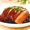Panceta de Cerdo con Hojas de Mostaza Encurtidas, Botanas, Guarniciones para Bebidas, Cerdo Estofado, Comida Lista para Comer, Plato Conveniente, Calentar y Comer, Delicadezas Semi-Terminadas