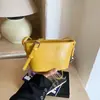 Bolso Pequeño Versátil de Alta Gama para Cruce de Fronteras de Gran Capacidad Nuevo Estilo Primavera 2026 Bolso de Hombro Único para Debajo del Brazo Bolso Cruzado Tipo Cubo para Mujer