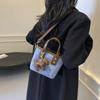 Bolso pequeño texturizado Senmeng 2024, moderno, estilo retro, bandolera, portátil, a la moda.