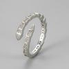 Anillo Abierto de Serpiente Espíritu Diamante Flash para Niña Serpiente Diamante Completo Moda Combinable Cruz Personalidad Nicho Sensación de Alta Gama Anillo de Dedo