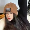Chapéu de Lã com Trança Outono e Inverno para Mulheres, Moda Retrô Versátil Quente Protege-Orelhas Gorro Chapéu de Tricô