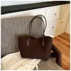 Bolso retro de gran capacidad estilo commuter para mujer, nuevo bolso de hombro casual y simple 2026, bolso tote otoño/invierno