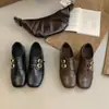 Sapatos Loafers de Couro Quadrados com Fivela Dupla e Salto Escondido Estilo Britânico Retrô 2026 Primavera e Outono Versátil para o Trabalho Sola Macia