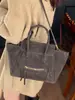 Bolso de Moda 2025 Invierno Nuevo Bolso de Moda Gran Capacidad Bolso Elegante para Mujer Bolso Tote Simple para el Trabajo para Mujer
