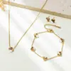 Conjunto de Colar de Trevo de Quatro Folhas em Aço Titânio Transfronteiriço 9mm Joias Coloridas de Aço Inoxidável com Sensação de Luxo Leve e Alta Qualidade, Popular na Europa e América
