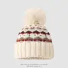 Gorro de punto cálido y grueso con forro de polar y pompón, gorro elegante y versátil que protege las orejas para mujer