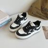 Tênis femininos Star 2023 Primavera e Outono novos preto e branco ins esportes algodão-acolchoado sapatos versáteis casuais populares sapatos brancos