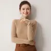 Otoño Invierno Sin Costuras Una Pieza 100% Cachemir Tejido de Punto Suéter para Mujer Costilla Capa Interior Suéter de Cuello Alto Color Liso Capa Base
