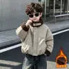 Chaqueta de Trabajo con Cuello Alto de Terciopelo para Niños Otoño e Invierno 2026 Nueva Elegante Ropa de Algodón Gruesa Acolchada Cálida para Bebé