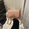 Cor sólida fresco estilo ocidental losango ombro único bolsa nas axilas feminina 2023 primavera e verão nova elegante bolsa quadrada pequena nas axilas