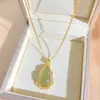 Colar de Aço Titânio Estilo Coreano de Luxo Pequena Cabacinha Verde para Mulheres Exquisita Corrente de Clavícula Versátil com Zircônia Joia de Luxo Leve