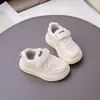 Tenis Casuales para Niños 2025 Verano Nuevos Suela Suave Antideslizantes Primeros Pasos Zapatos para Bebé y Niño Pequeño Moda Zapatos Individuales