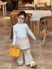 Otoño 2026 Nuevo Estilo Coreano Ropa Infantil Niñas Sudadera con Capucha de Lunares de Colores Chaqueta + Cubrepañal Pantalones de Campana Conjunto