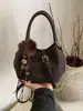 Bolso de Mujer Exquisito y de Moda de Nicho 2025 Nueva Moda Bolso Cruzado Versátil con Cadena con un Toque de Lujo y Bolso de Mano Pequeño
