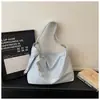 Bolsa Tote Shuai Mi Jia Gran Capacidad para Mujer Primavera 2026 Nueva Bolso de Hombro de Alto Valor para Debajo del Brazo Bolso Cruzado de Nicho para Mujer