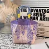 Design de Nicho Bolsa de Mão Vermelha com Padrão para Casamento Bolsa de Presente Festiva em Lona Saco de Balde de Mão com Estampa de Natal Ano Novo
