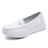 Zapatos de enfermera para mujer, suela suave, transpirables, zapatos de trabajo para doctor, suela gruesa, antideslizantes, otoño e invierno, planos, zapatos médicos, cómodos, no cansan los pies