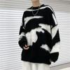 Suéter de cuello redondo con efecto tie-dye para otoño e invierno, suéter de punto holgado estilo Harajuku para hombre, suéter de estudiante de marca de moda con contraste de color retro.
