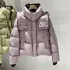 Abrigo Corto de Algodón Grueso Estiloso Versátil Talla Grande para Mujeres Bajitas Otoño e Invierno 2025